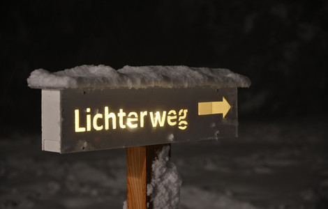 Lichterweg Schild auf dem Zugerberg